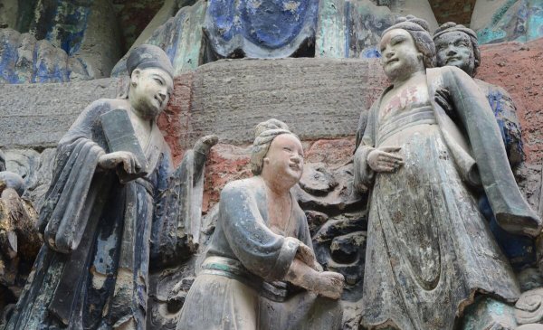 成都和重庆哪个城市更好玩