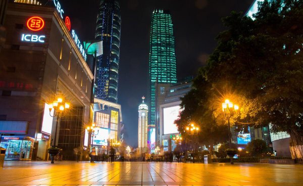 成都和重庆哪个城市更好玩