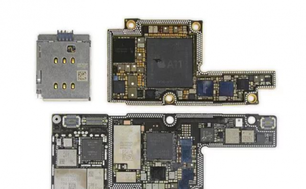 苹果8p跟苹果x哪个好