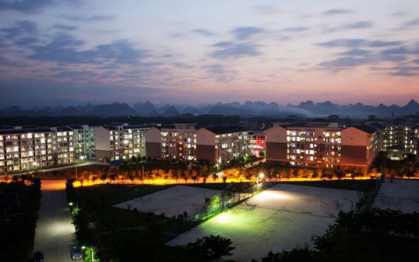 桂林理工大学是985还是211