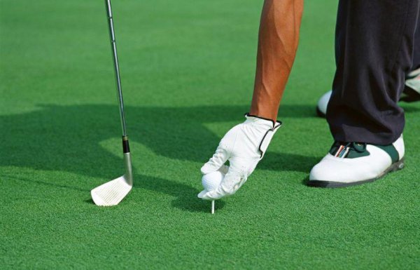 打高尔夫对身体有什么好处