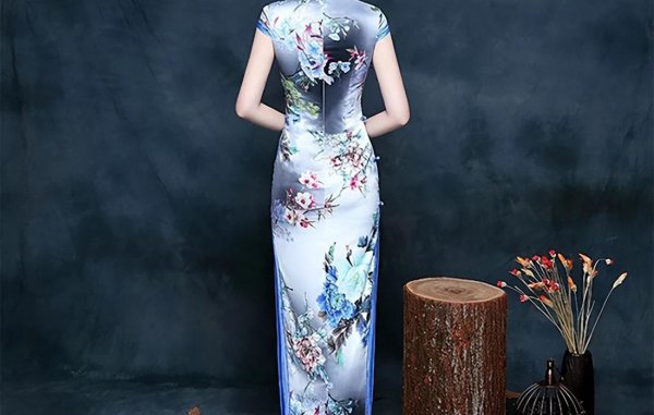 旗袍是哪个民族的传统服装