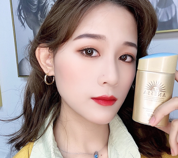 安耐晒是物理防晒还是化学防晒