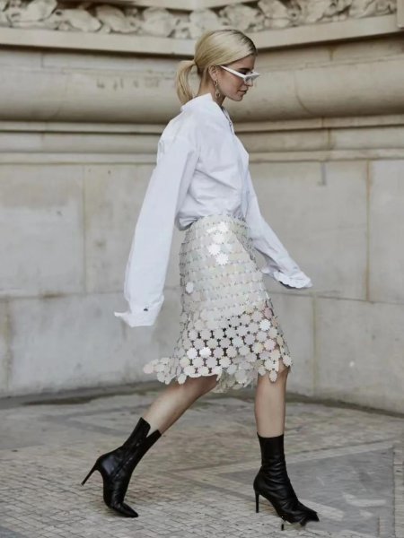 长款衬衫怎么搭配下身