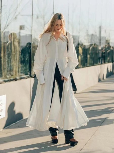 长款衬衫怎么搭配下身