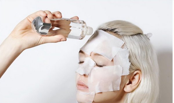 爽肤水湿敷几天一次最好