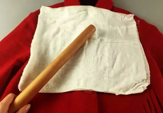 羽绒服可以在太阳下晒吗