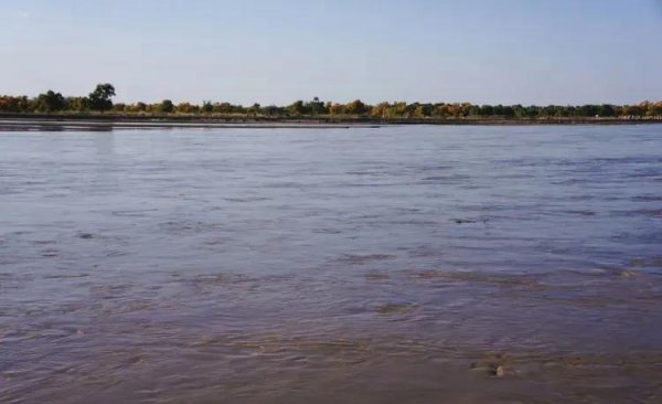 额济纳旗属于哪个市