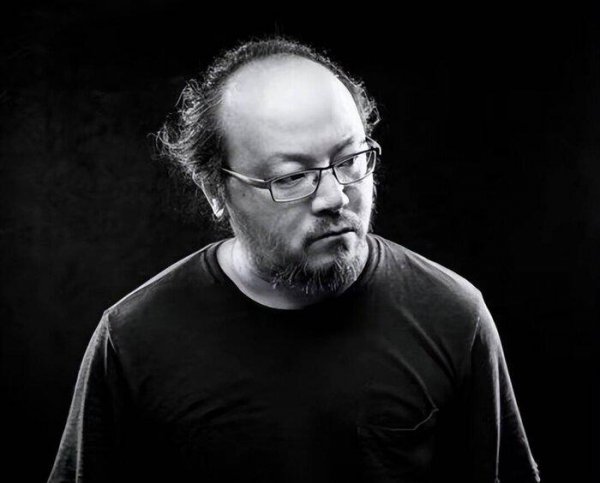 王菲前两任丈夫是谁