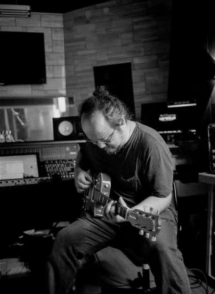 王菲前两任丈夫是谁