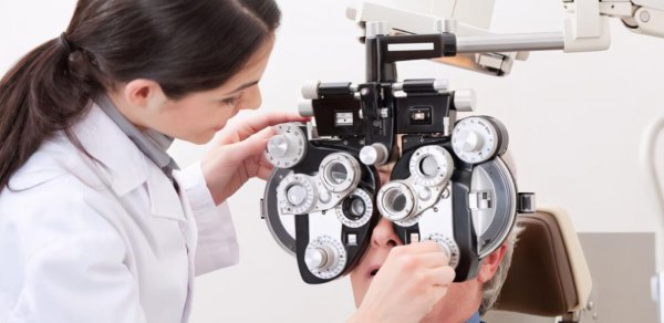 老花镜有度数吗