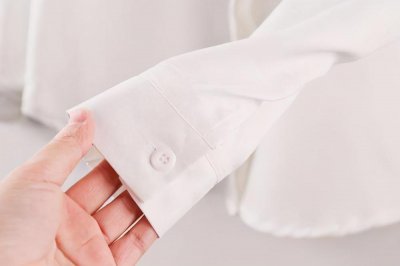 白色衣领发黄用什么可以洗掉 白衣领变黄的清洗小妙招