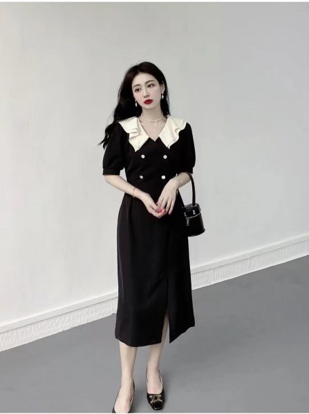 黑色连衣裙搭配鞋子图片