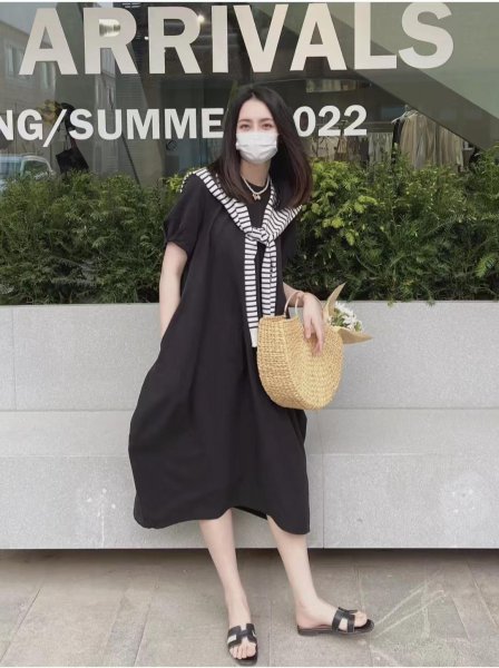 黑色连衣裙搭配鞋子图片