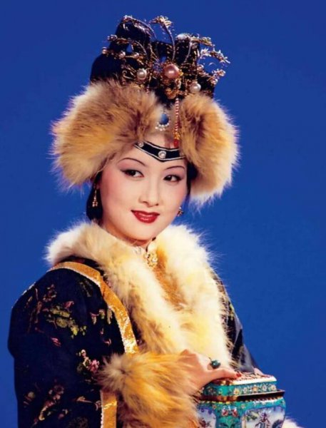 王熙凤是谁的儿媳妇