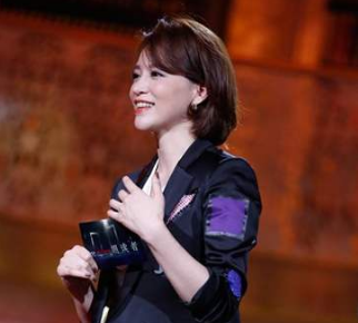 董卿为什么去美国生孩子