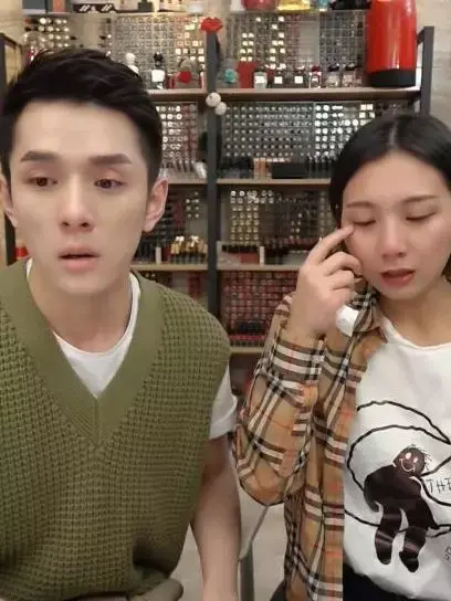 李佳琦直播间怎么了