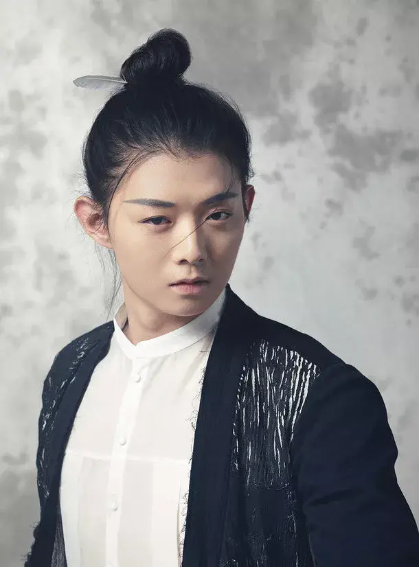 霍尊的妈妈是谁