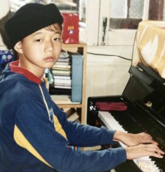 霍尊的妈妈是谁