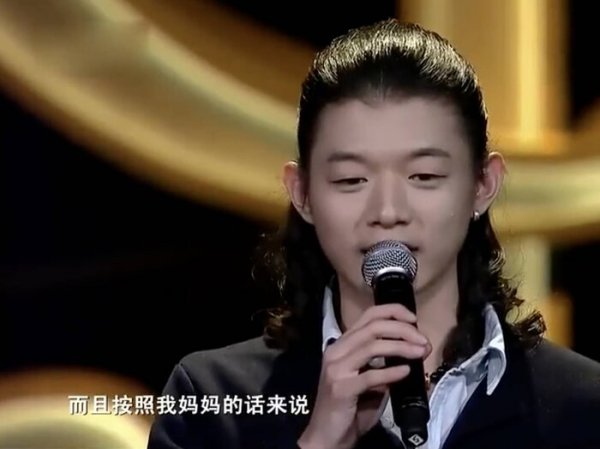 霍尊的妈妈是谁