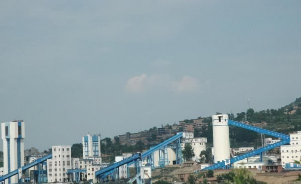 煤矿工人工资多少钱一个月