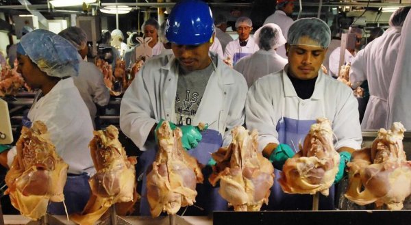 美国普通人一个月工资多少钱