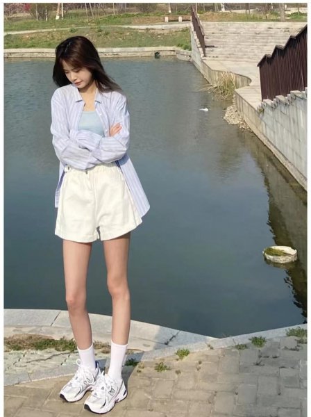 白色短裤配什么颜色t恤好看