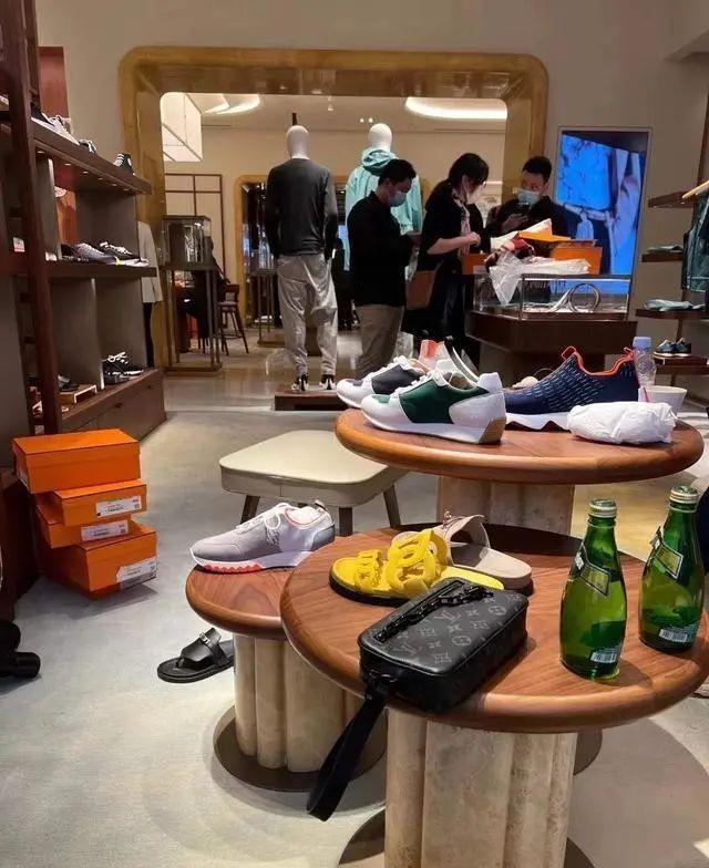 郑州平均工资是多少钱一个月