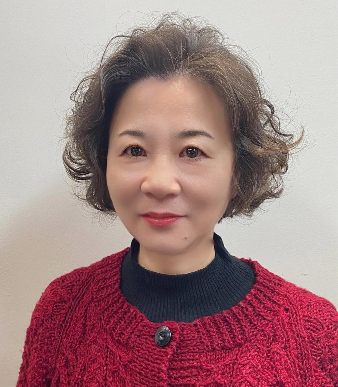 中老年发型女短发60岁