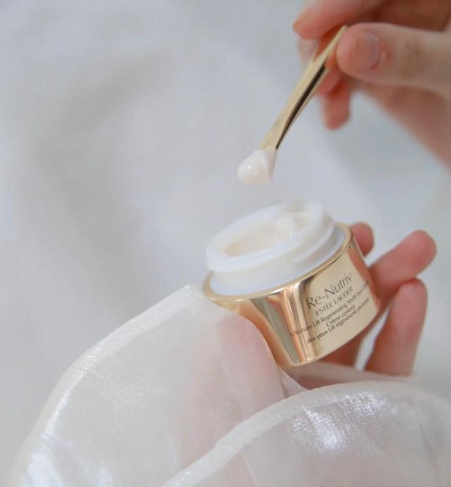 眼霜是干嘛用的