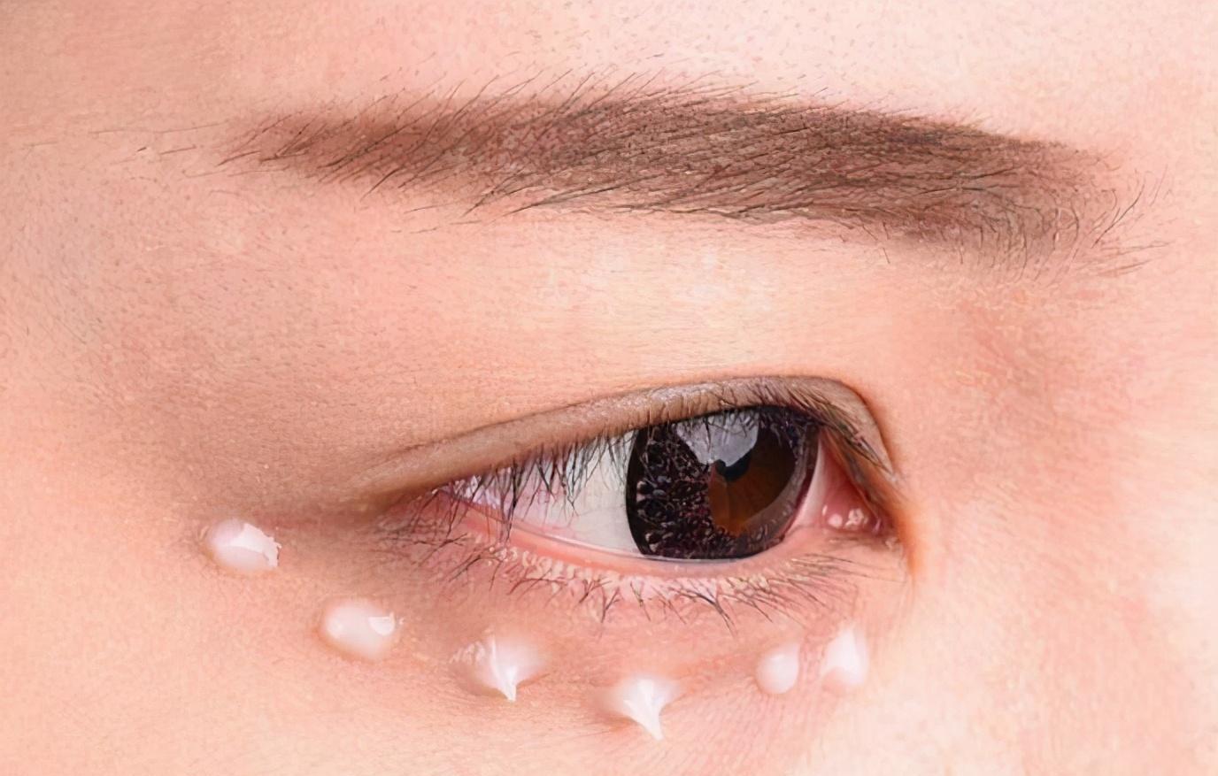 眼霜是干嘛用的