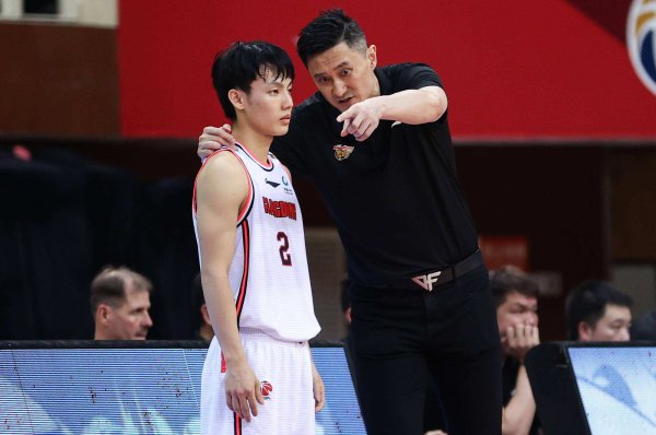 广东队徐杰个人资料