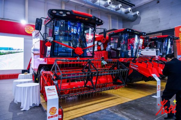 国产收割机十大排名