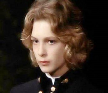 世界上最美的男人是哪位 世界第一美少年的悲惨人生