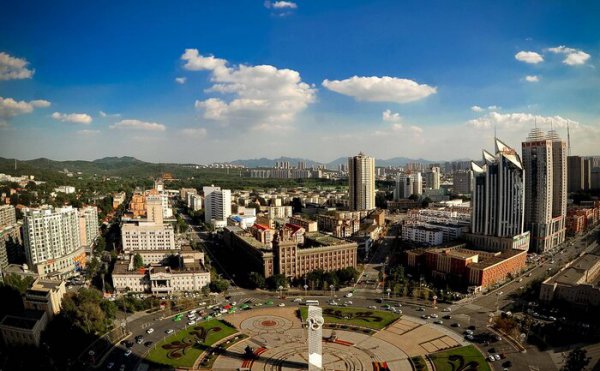 辽宁鞍山是不是很穷