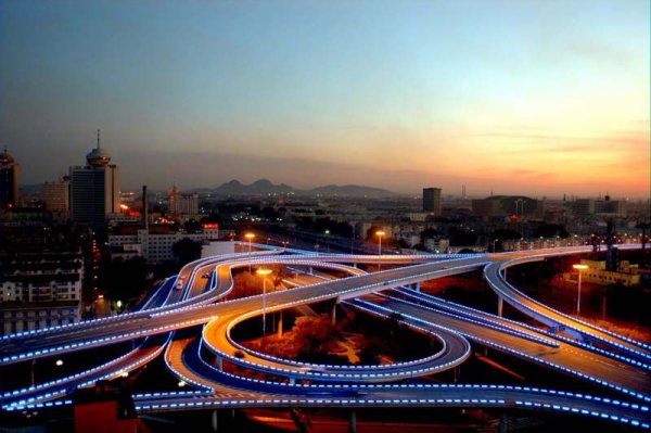 辽宁鞍山是不是很穷