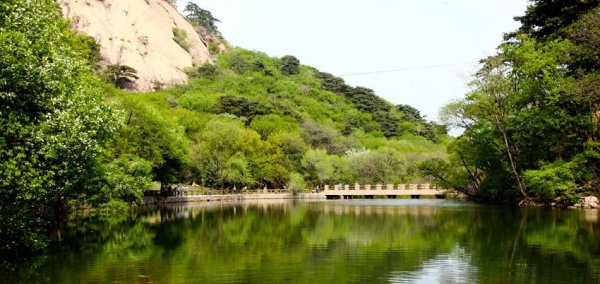 辽宁鞍山是不是很穷