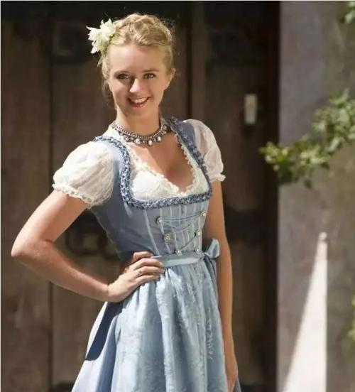 西德人歧视东德人吗