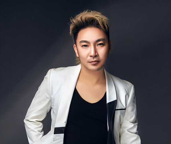 歌手陈少华的个人资料