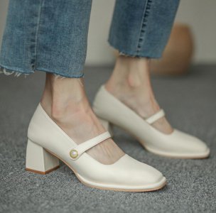 新买的高跟鞋不跟脚老掉怎么办 选合适高跟鞋穿起来会不累