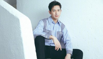 演员李现个人资料简介 硬刚男李现生日年龄及其娱乐圈经历
