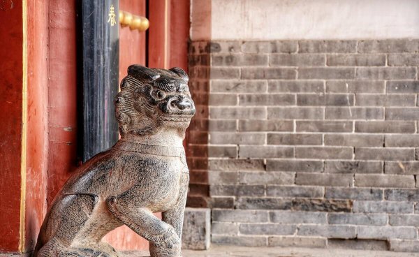 门口放石狮子的讲究和寓意