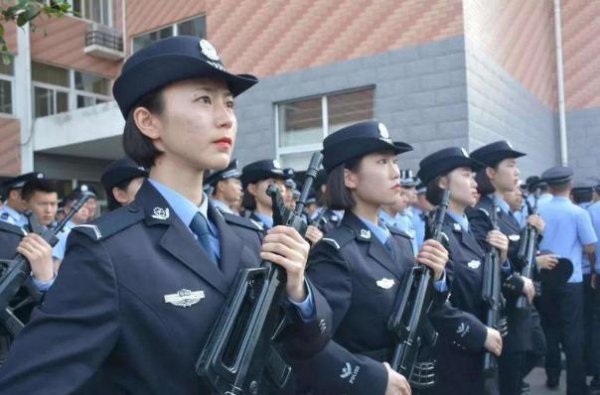 辅警跟协警比哪个更高端