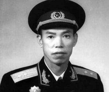 梁兴初个人简历 铁匠出身的梁兴初是如何成为开国中将的