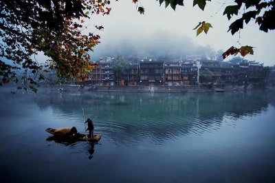 沈从文边城简介 简要介绍边城的创作背景及主要内容