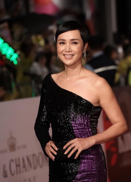 蒋雯丽个人简历