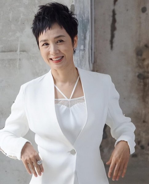 蒋雯丽个人简历