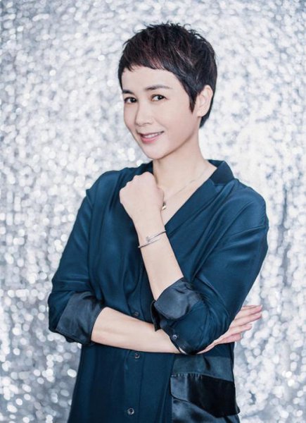 蒋雯丽个人简历