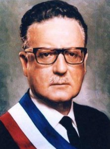 萨尔瓦多阿连德是谁 阿连德为什么被称为智利的英雄