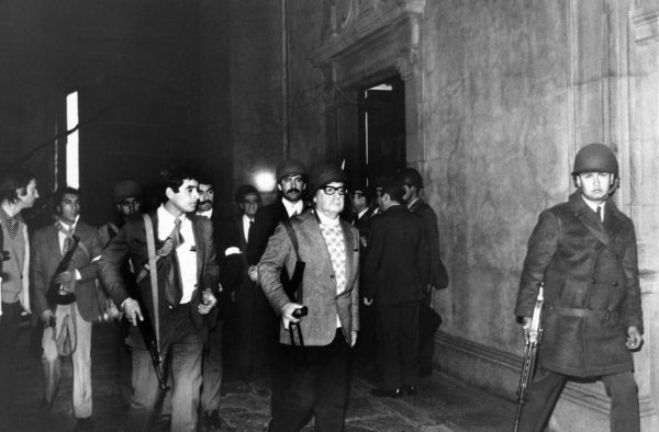 萨尔瓦多阿连德是谁